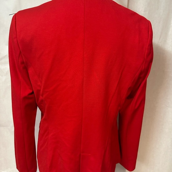 Tahari Bold Scarlet Blazer - Picture 7 of 12